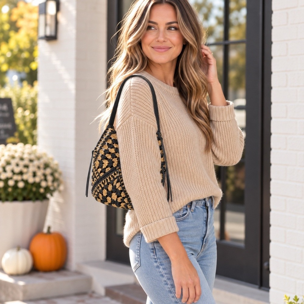 Universal Thread Straw Crochet Tassel Shoulder Bag Black Tan Boho V-Shape